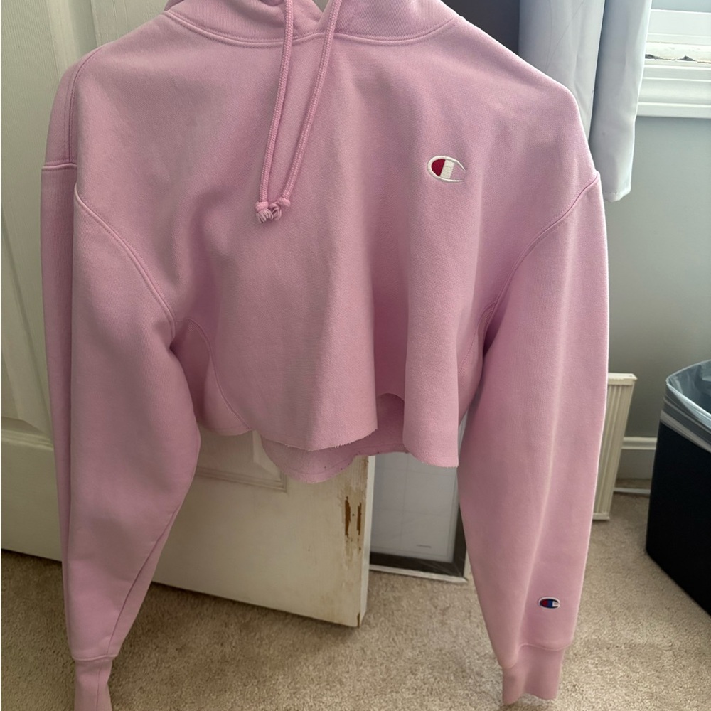Champion Light Pink Cropped Sweatshirt